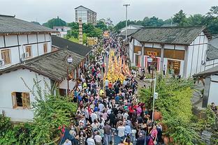 心气没了！湖人季中赛夺冠后仅取得3胜 两度遭遇4连败